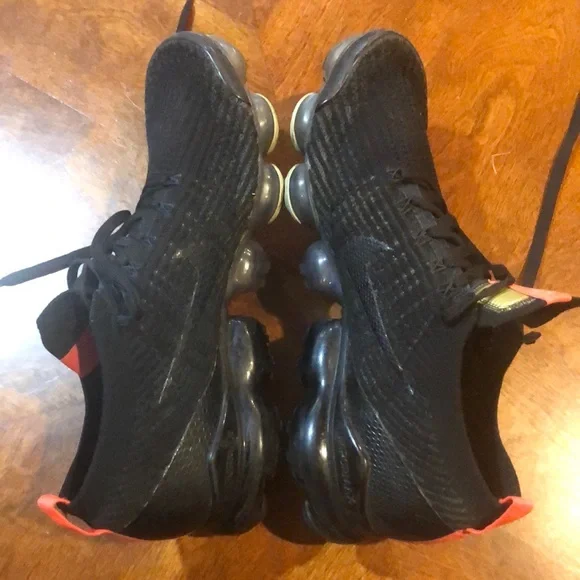 Nike Air Vapormax Flyknit Snakeskin Sneakers Size 11